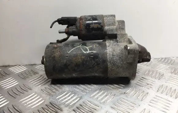 BMW 5 E39 Starter motor 0986017300