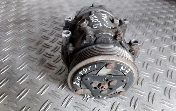 Ford C-MAX I Air conditioning (A/C) compressor (pump) 3M5H19D629HB
