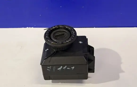 Mercedes-Benz C W204 Ignition lock A2079052600