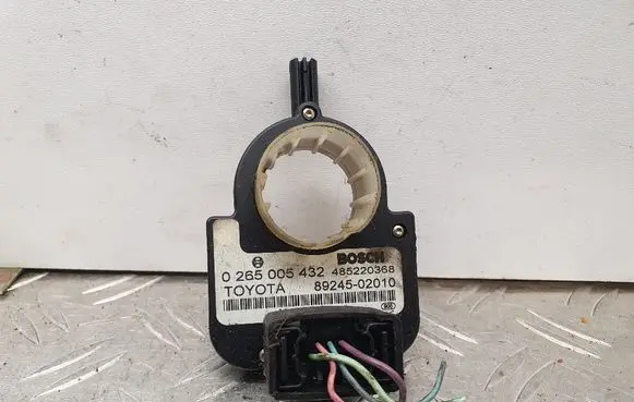 Toyota Avensis T250 Steering angle sensor 0265005432 8924502010