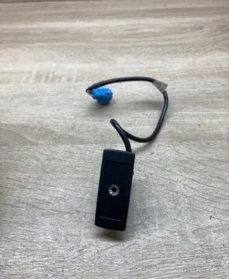 Mercedes-Benz C W204 AUX in-socket connector A1728200815