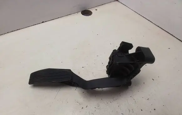 Opel Zafira B Accelerator throttle pedal 6PV00811400 9202341