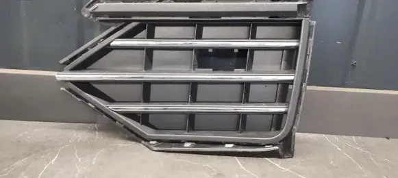 Volkswagen Touareg III Front bumper lower grill 760853666c