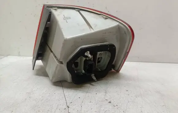 Volkswagen PASSAT B6 Rear/tail lights 1K0945095 983131