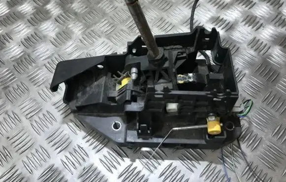 Volvo S80 Gear shifter/selector p08699409 t043270579