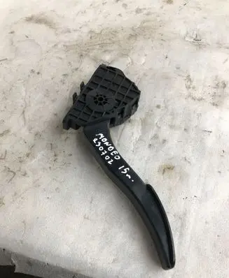 Ford Mondeo MK V Accelerator throttle pedal 9f836ct8uc