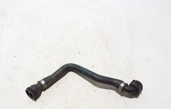 BMW 5 G30 G31 Engine coolant pipe/hose 8602676