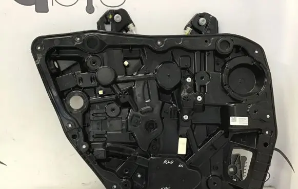 Mercedes-Benz EQE v295 Rear window lifting mechanism without motor A2957300100
