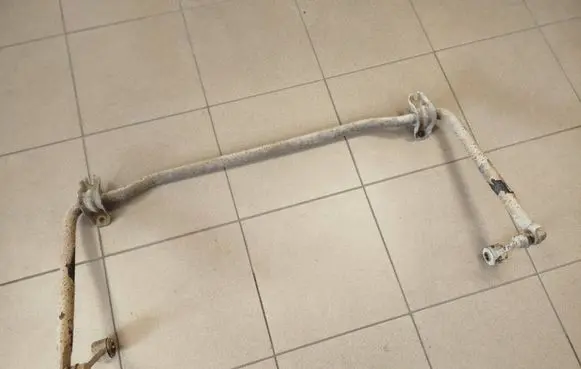 Nissan NV200 Rear anti-roll bar/sway bar 