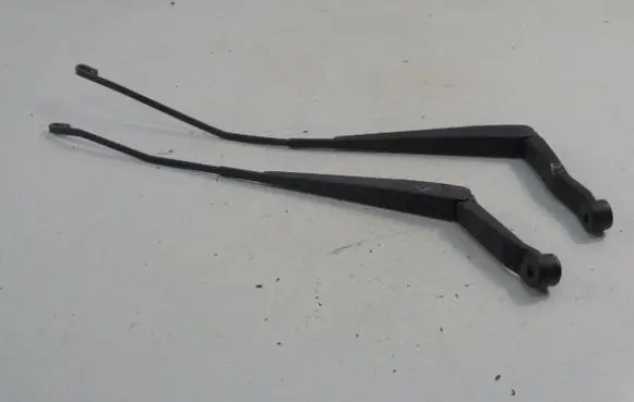 Honda Jazz Front wiper blade arm SAAKGDR