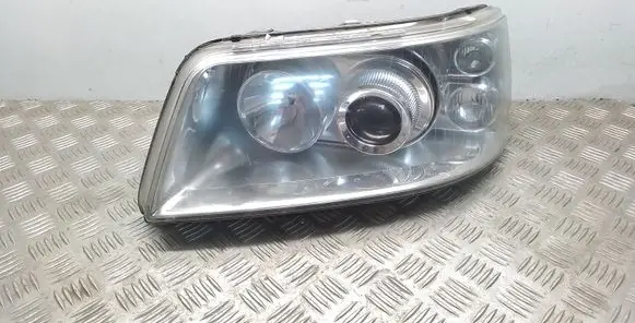 Volkswagen Transporter - Caravelle T5 Headlight/headlamp