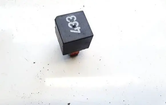 Audi A3 S3 8P Other relay 3D0951253A V23134-B59-X418