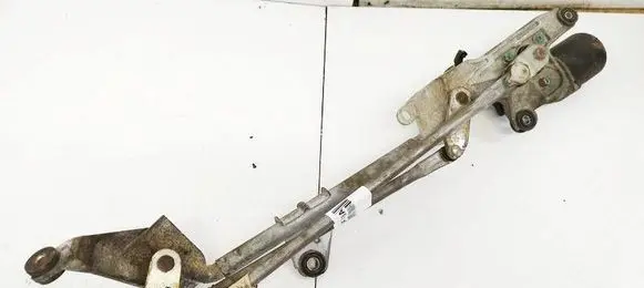 Mitsubishi Colt Front wiper linkage and motor
