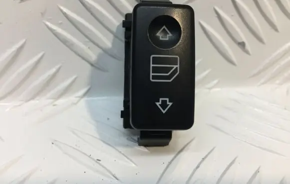 Mercedes-Benz S W220 Electric window control switch A2208213379