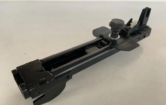 Audi Q7 4L Seat belt adjustment motor 8E0857833G