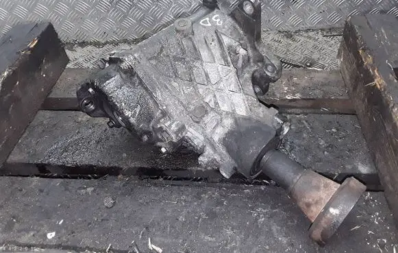 Ford Kuga I Gearbox transfer box case 8V417L486AD