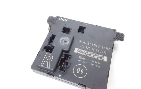 Mercedes-Benz E W211 Door control unit/module 2118201626
