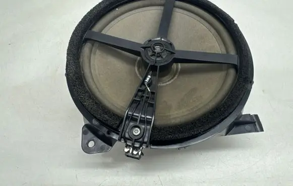 Volvo S60 Parcel shelf speaker 30745945