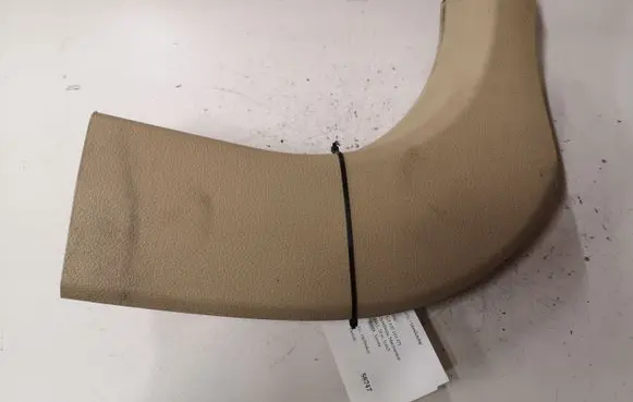 Foot area side trim