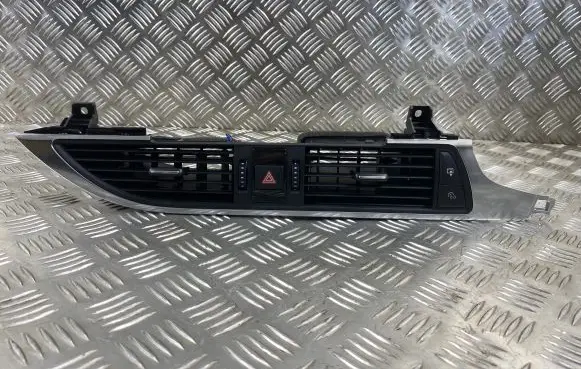 Audi A6 S6 C7 4G Dash center air vent grill 4G2820951