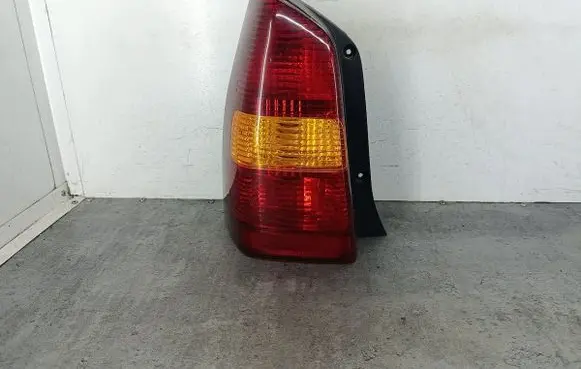 Mazda Tribute Rear/tail lights
