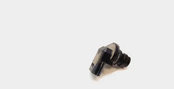 Volvo V50 Camshaft position sensor 8658495