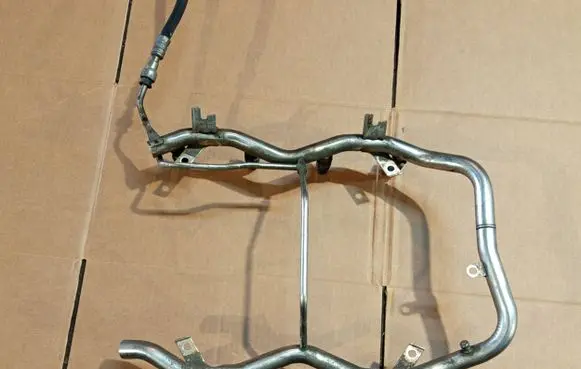 BMW 5 E39 Fuel main line pipe 1432530 1707843 0280155823