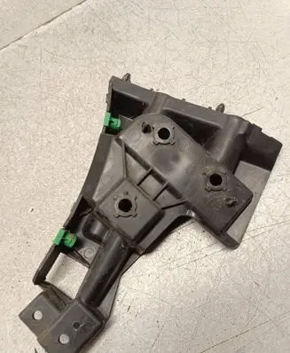 Volvo V60 Front bumper mounting bracket