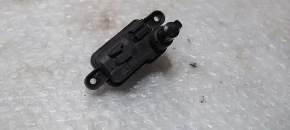Volkswagen Passat Alltrack Fuel tank cap lock 510810773A