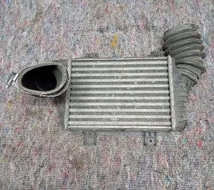 Volkswagen Transporter - Caravelle T4 Intercooler radiator 701145805B