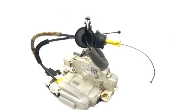 Audi A7 S7 4G Front door lock 4G1837015B