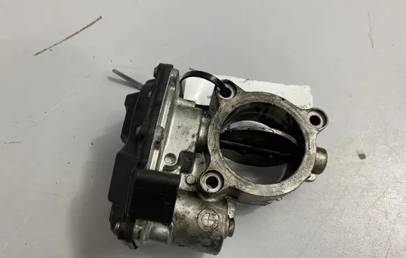 BMW X5 F15 Throttle valve 7810752