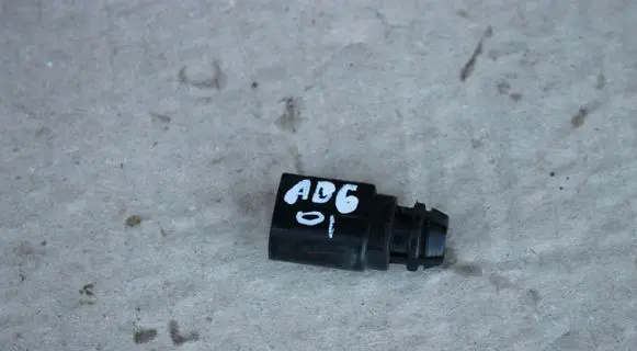Audi A4 S4 B6 8E 8H Outside/exterior temperature sensor 8Z0820535