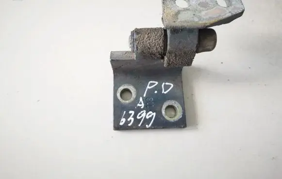 Peugeot 406 Front door upper hinge