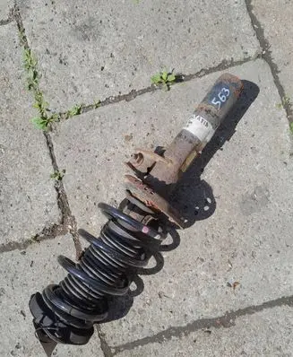Skoda Octavia Mk2 (1Z) Front shock absorber/damper 1T0413031HP