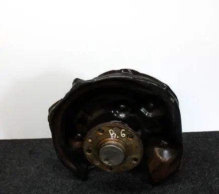 Volkswagen PASSAT B6 Rear wheel hub 5N0615611