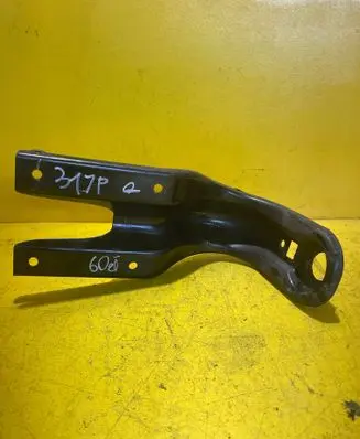Mercedes-Benz SLK R171 Radiator mount bracket 