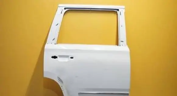Chevrolet Tahoe Rear door
