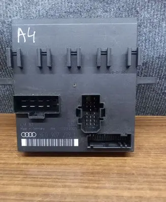 Audi A4 S4 B7 8E 8H Comfort/convenience module 8E0907279L