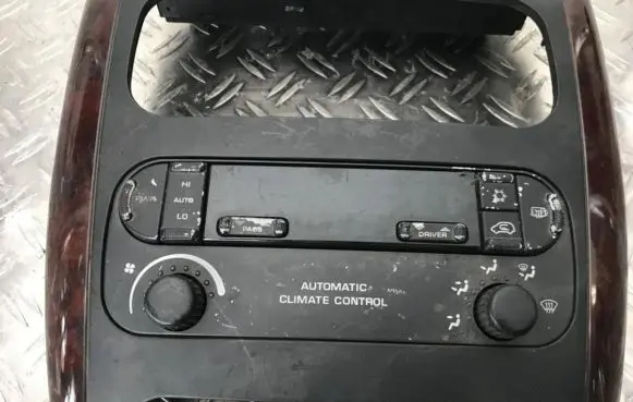 Chrysler Voyager Climate control unit p05005060ab tka296200022