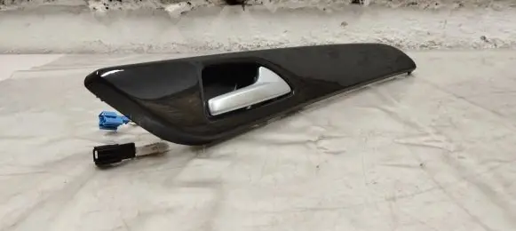 Mercedes-Benz GLS X166 Rear door card trim A1667301622