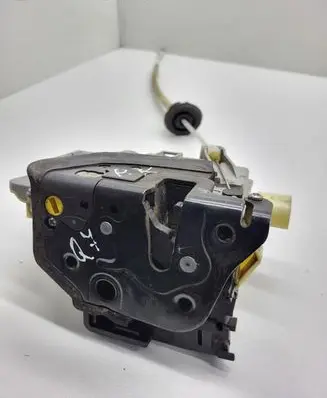 Audi Q7 4L Front door lock 3C2837015A
