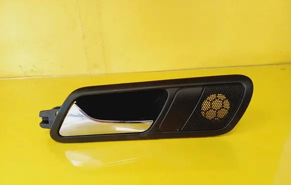 Volkswagen PASSAT B6 Rear door interior handle 3C4839113