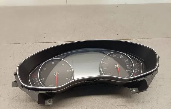 Speedometer (instrument cluster)