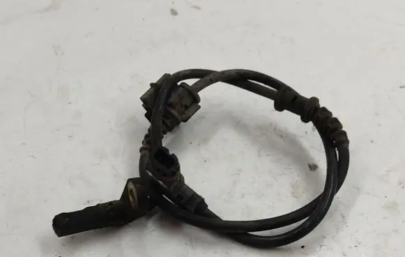 Mercedes-Benz CLK A209 C209 ABS brake wheel speed sensor A2035400417