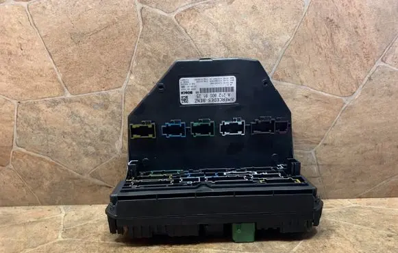 Mercedes-Benz CLS C218 X218 SAM control unit A2129009125