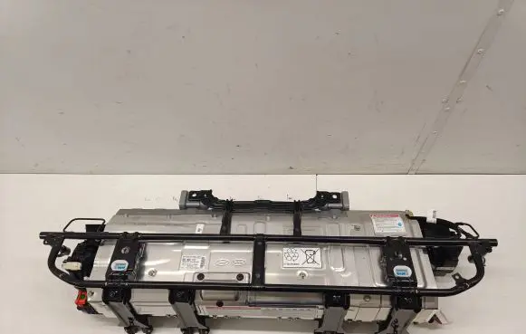 Hyundai Kona I Hybrid / electric car battery 100RES020042 2105071057