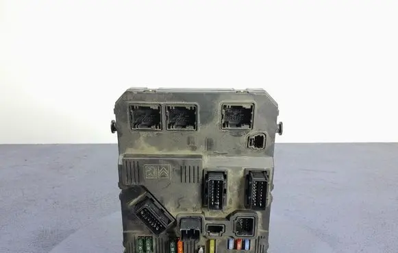 Peugeot 1007 Fuse box set 9659579180