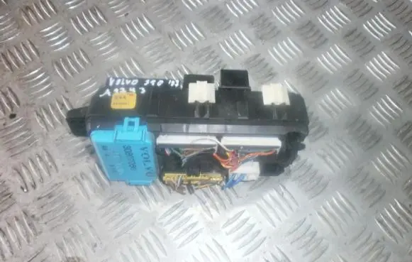 Volvo S40, V40 Fuse box set 30807050