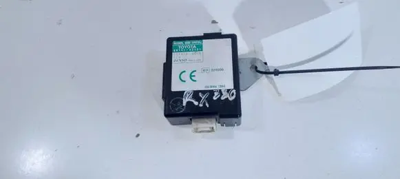 Toyota Avensis T250 Door central lock control unit/module 8974142151